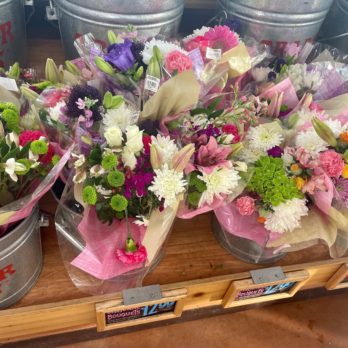 The Ultimate Guide to Making Inexpensive Bouquets with Trader Joe's