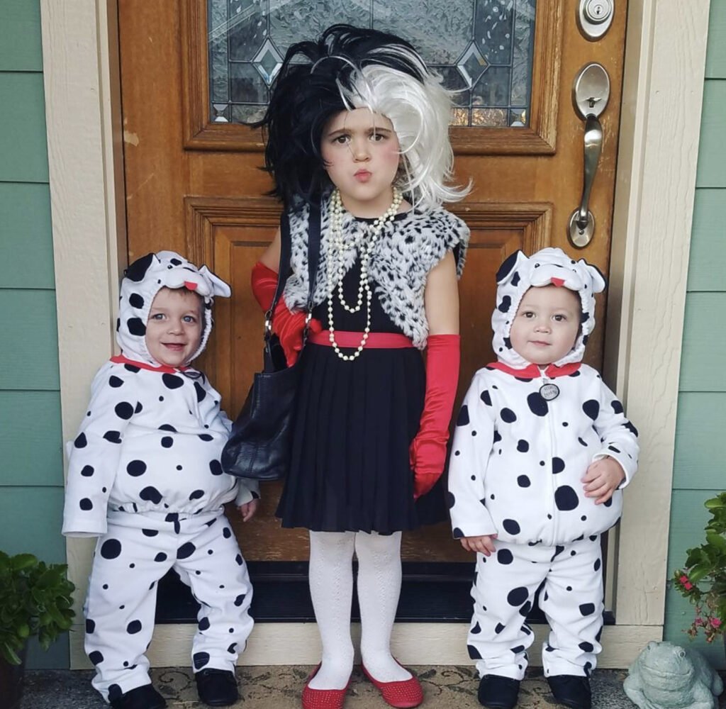 50 Twin Halloween Costumes You Have to Try - Just Simply Mom, image size:1024x1000